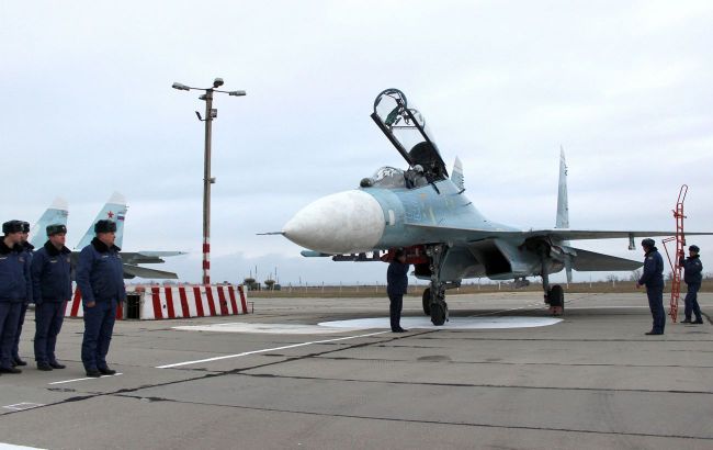 Russia trying to mask aircraft from Ukrainian strikes at air bases - UK intelligence