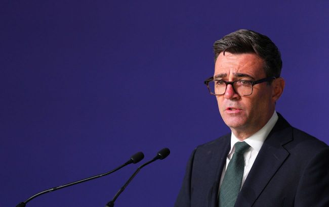 UK hits Russia with massive new sanctions: Who is on list
