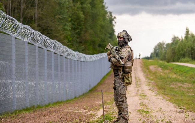 Latvia closes its only border crossing with Belarus