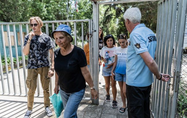 EU updates Ukrainian refugee rules: Some men may face possible rejection
