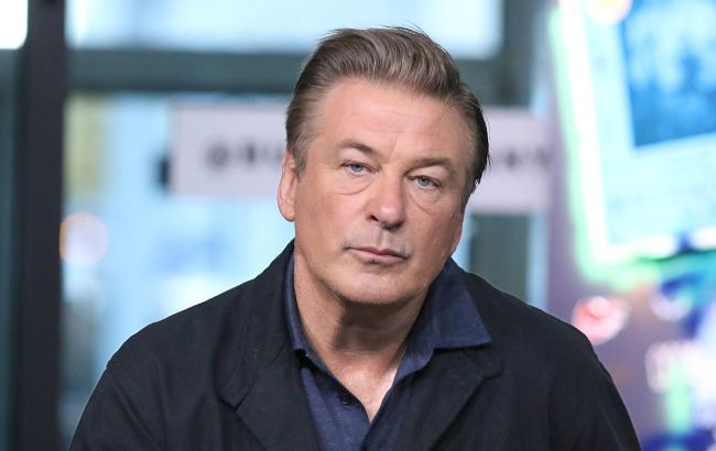 Alec Baldwin considers stepping away from acting: 'I want to stay home with my kids'