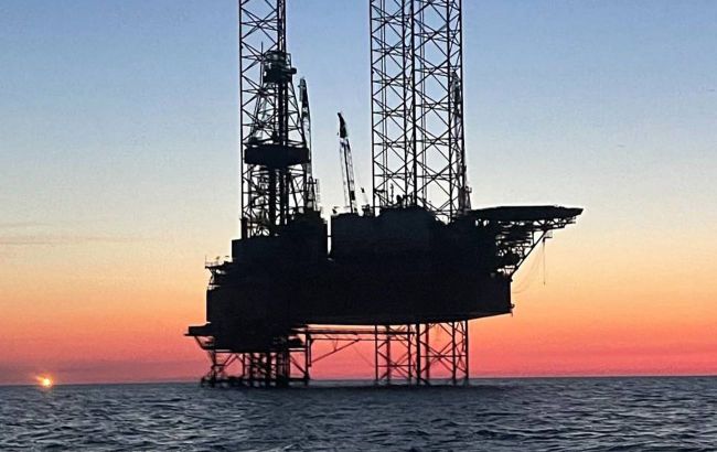 Ukrainian Navy strikes Russian elite unit on Syvash drilling platform