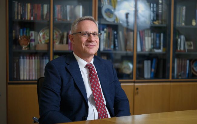 Israel weighs future military aid to Ukraine, Israeli ambassador says