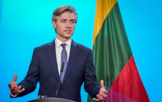 Lithuanian FM recounts Kyiv trip amid Russian attack: Traveling through shower of missiles and drones