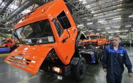Russia's economy burst at the seams amid sanctions and low oil prices