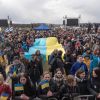 How many Ukrainian refugees experience hostile treatment in Czechia, survey