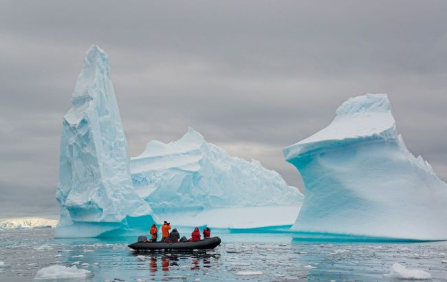 Dreaming of Antarctica? You can now apply to join Akademik Vernadsky station