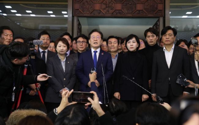 South Korean president proposes permanent peace with North Korea