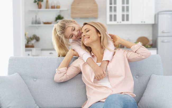 Skills parents forget: 6 essential lessons for daughters