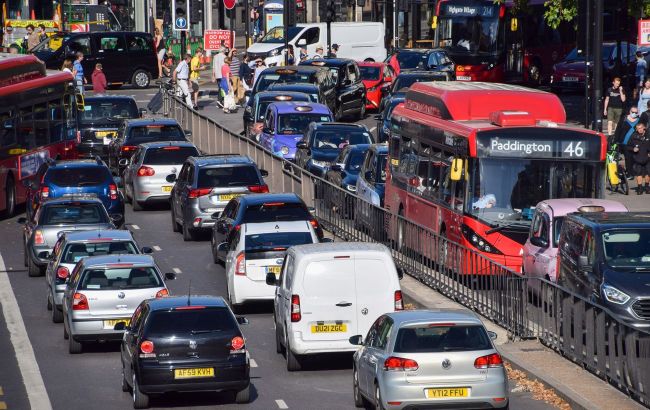 British minister urges London mayor to donate used cars to Ukraine