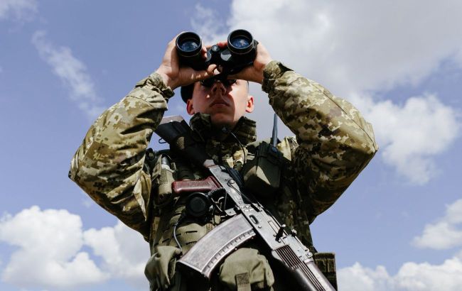 Ukraine's border guards hit Russian support point - Video