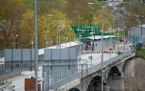 Russia imposes curfew on border with Estonia