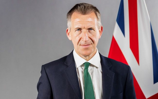 Britain quickly appoints new defense secretary: Who he is