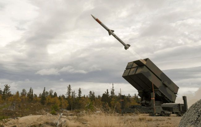 Ukrainian air defense intercepts near 30 Russian missiles over Kyiv