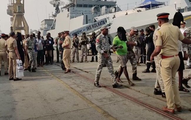 Somali pirates face prosecution for first time