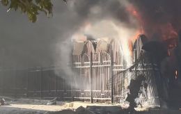 Russian army strikes central market in Ukraine's Sumy: Major fire broke out, video