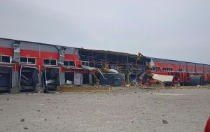 Russia strikes postal terminal in Ukraine's Zaporizhzhia: Employees injured