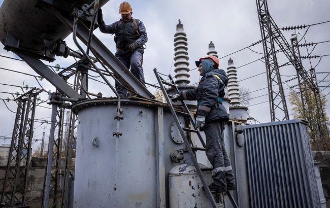Russia hits power infrastructure in southern Ukraine, blackouts reported