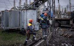 Russia shifts approach to hitting Ukraine's power system: What it means
