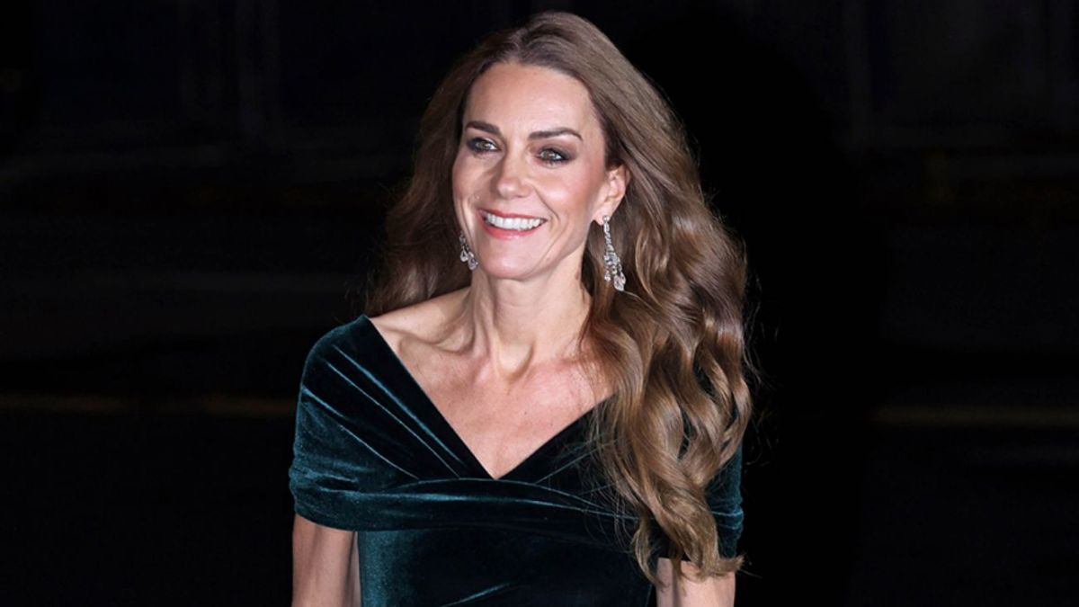 Kate Middleton stepped out in velvet dress and diamonds | RBC-Ukraine Kate Middleton stepped out in velvet dress and diamonds | RBC-Ukraine