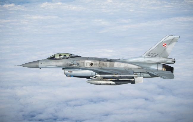 Poland activates jets due to Russian missile attack on Ukraine