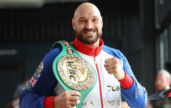 Fury makes comeback, beats Russia's Mahmudov &mdash; 'Gypsy King' returns