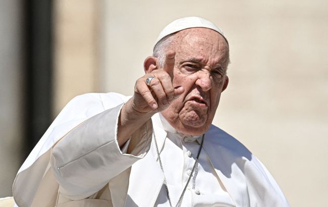 Pope Francis urges worldwide ban on surrogacy, condemning 'commercialization' of pregnancy