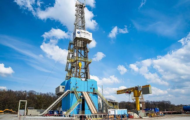 Russia launches one of its largest attacks on oil and gas extraction company in eastern Ukraine