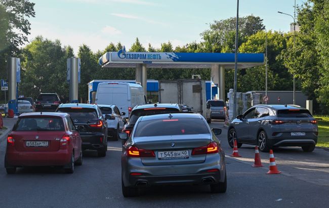Russia hit by second wave of fuel crisis as gasoline prices reach new records