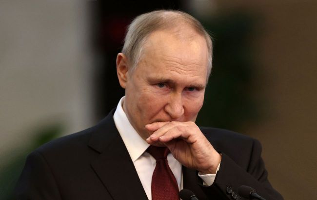 Putin rushes warships into Baltic Sea
