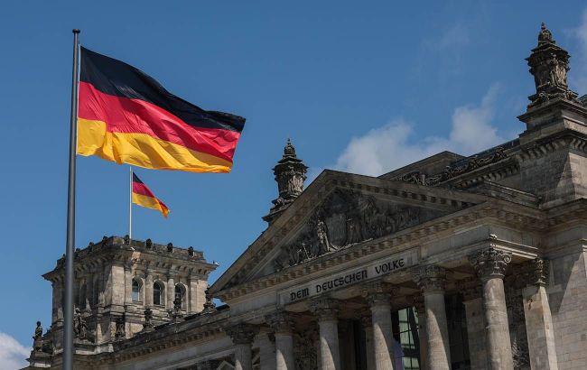 Germany to increase aid to Ukraine to 8 billion euros next year