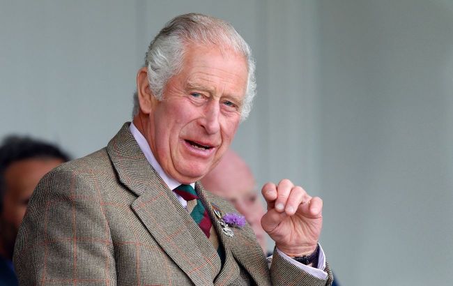 King Charles III appeared in public with smile after rumors of his death