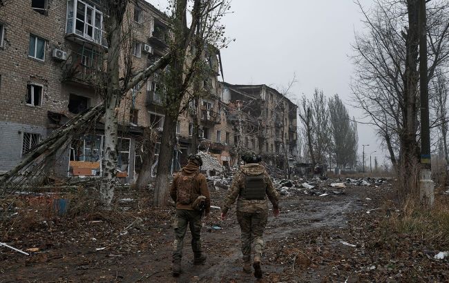 Ukrainian forces showcase Avdiivka coke-chemical plant which they fight for