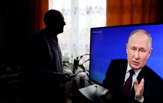 Putin's latest provocation: Russia claims Ukraine struck Belarusian bus