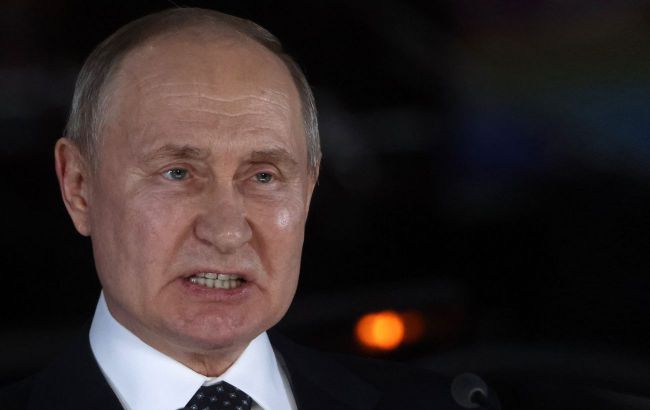 Putin threatens to seize Western ships in response to EU measures