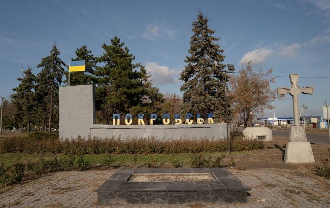 Russia intensifies assaults on Ukraine's Pokrovsk: New tactics revealed