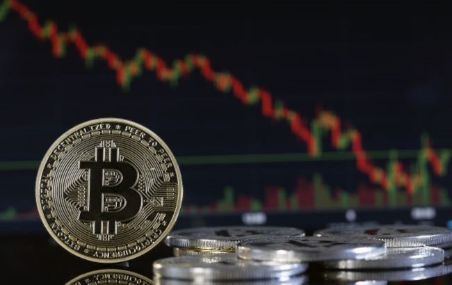 Bitcoin drops fast as threat of major war rattles markets