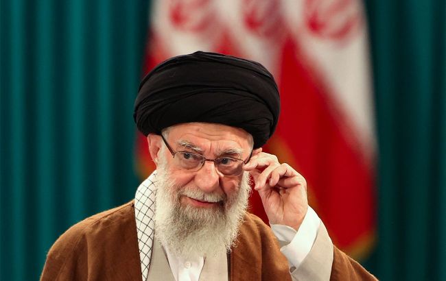 Iran's top leader takes shelter in Tehran bunker as US strike concerns grow