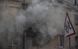 Explosions rock Ukraine's Kharkiv as Russian guided bombs target two districts