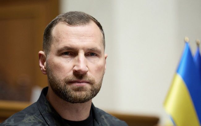 Ukraine defense chief delays European visits amid surge in Russian attacks