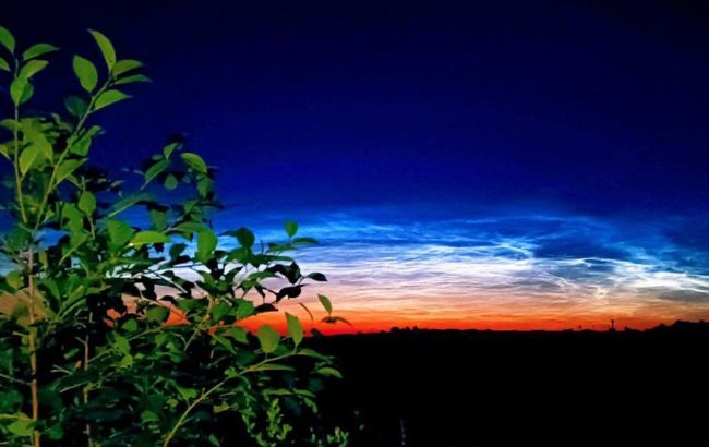 Sky mystery over Ukraine: Rare glowing clouds spotted above Sumy, photos