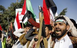 Houthis threaten Israel, pledge to target ships with bomb attacks