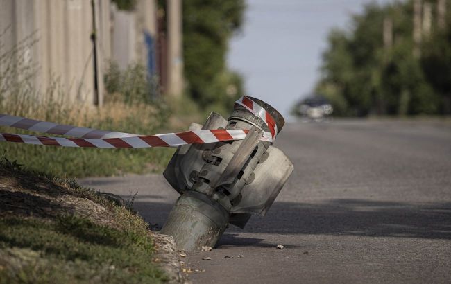 Consequences of Kherson shelling: Automobile depot destroyed, workers injured