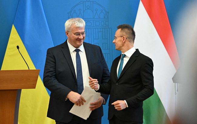 Ukraine talks with Hungary: Ukrainian Foreign Minister discusses EU support with Szijjártó