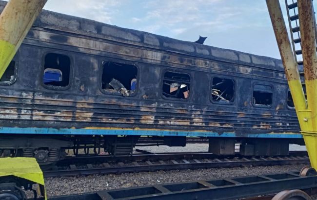Russia strikes Ukraine's railway infrastructure: Aftermath revealed
