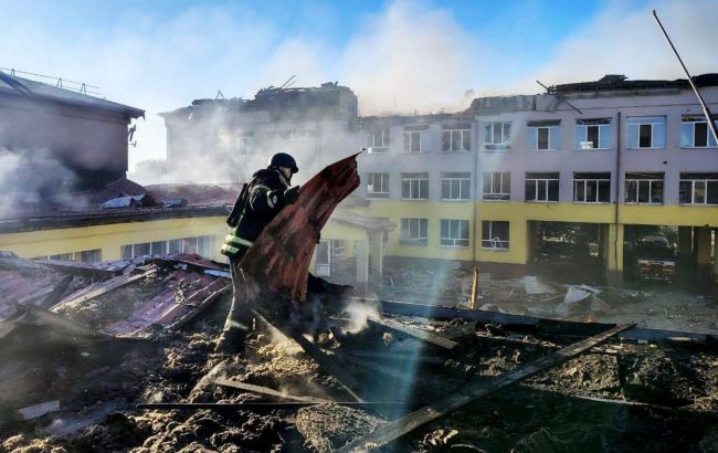 Russia bombs school in Dnipropetrovsk region, photos show destruction