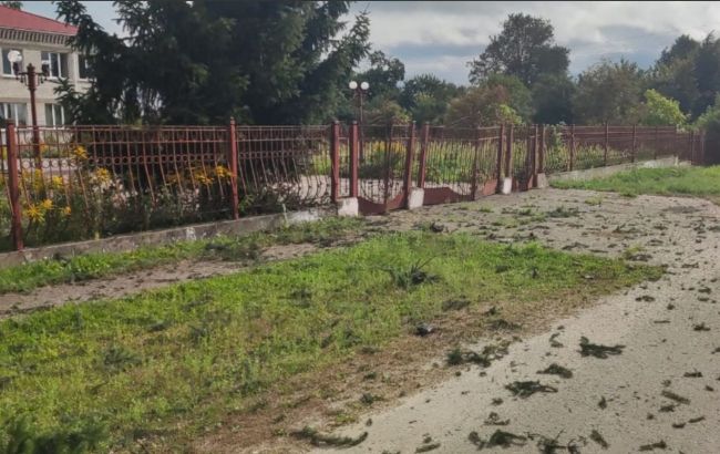 Russia strikes schools in Ukraine's Chernihiv region