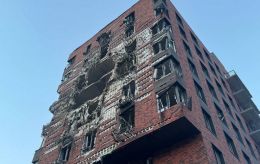 Russian strike hits Dnipro: Details on casualties and damage (video)