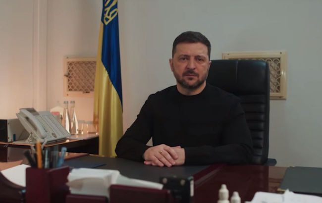 First look: Zelenskyy unveils hidden bunker beneath presidential office, video