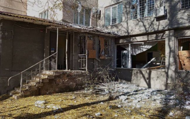 Russia strikes children's hospital in Ukraine's Kherson: Kids among wounded
